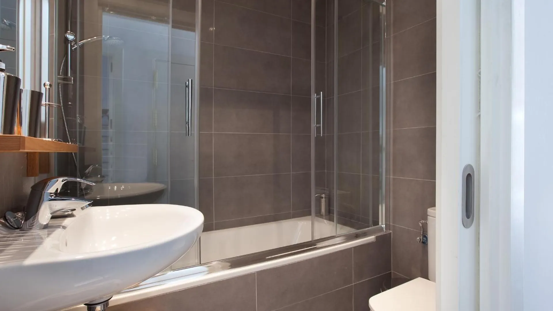 Ab Montjuic Apartment Barcelona